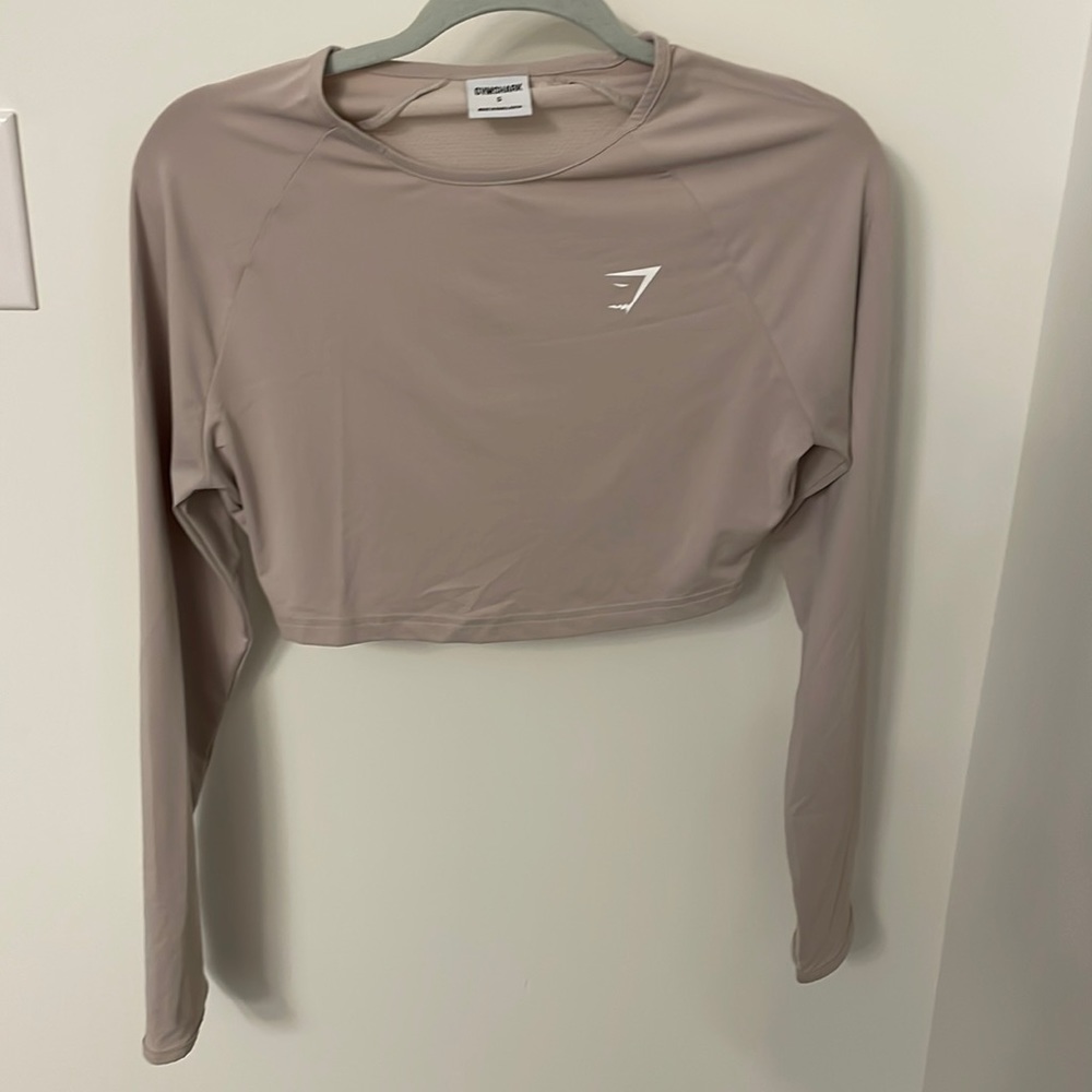 Gym shark long sleeve crop